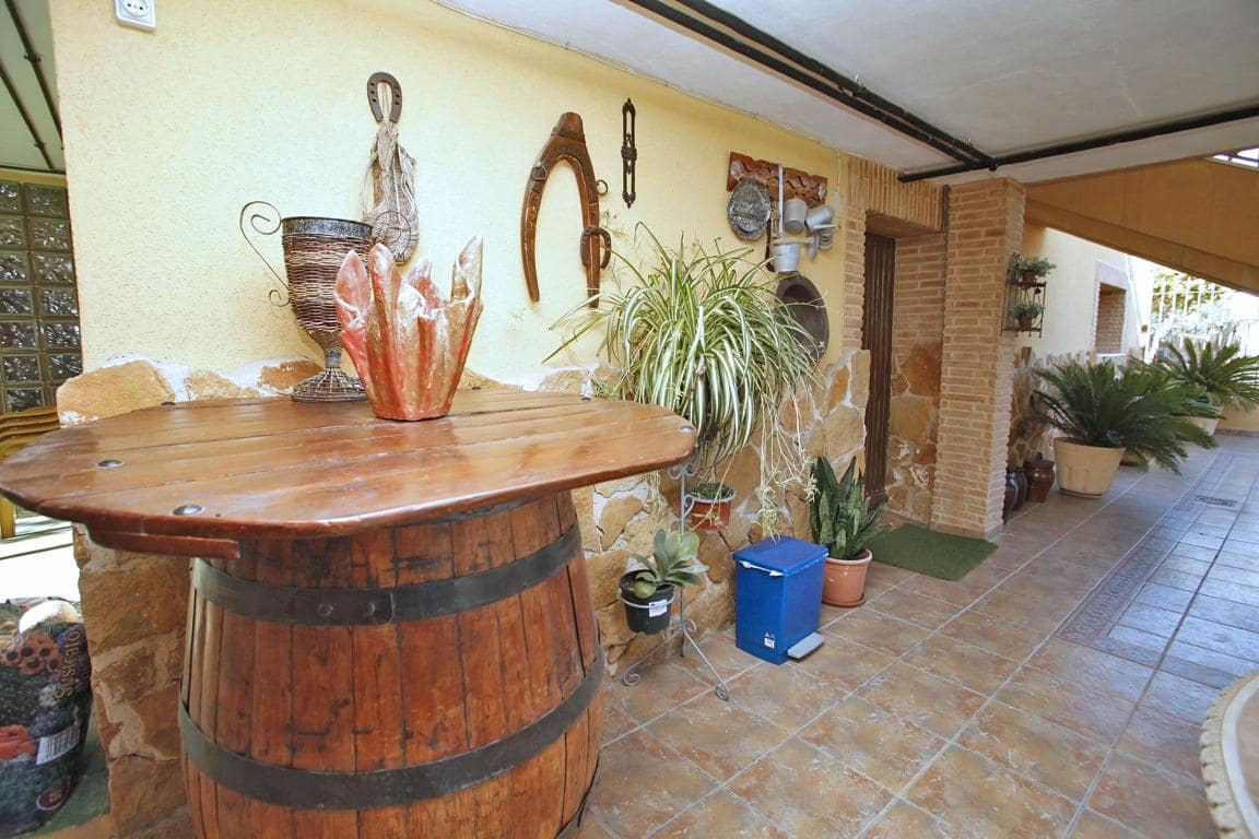 4 chambre Villa/Maison à vendre à El Raal avec garage - 300 000 € (Ref: 9462157)