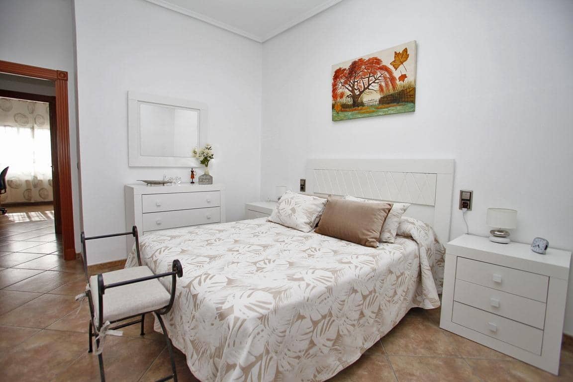 4 chambre Villa/Maison à vendre à El Raal avec garage - 300 000 € (Ref: 9462157)