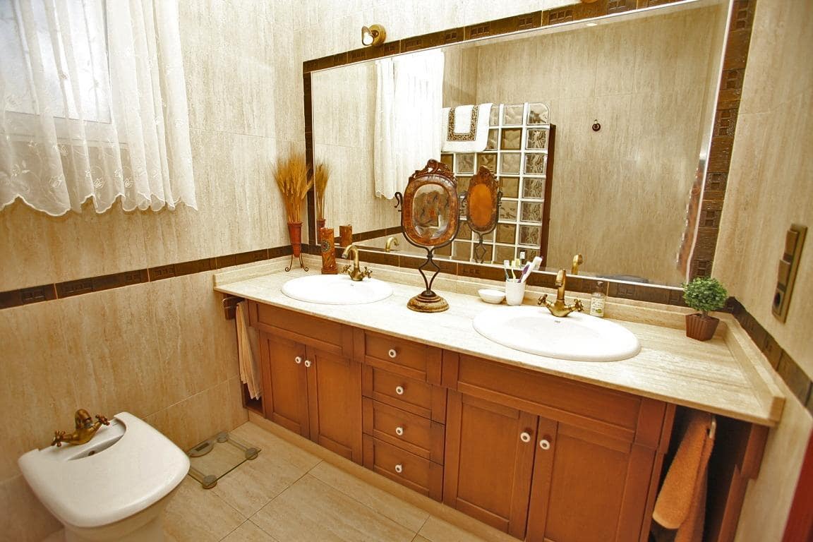 4 chambre Villa/Maison à vendre à El Raal avec garage - 300 000 € (Ref: 9462157)