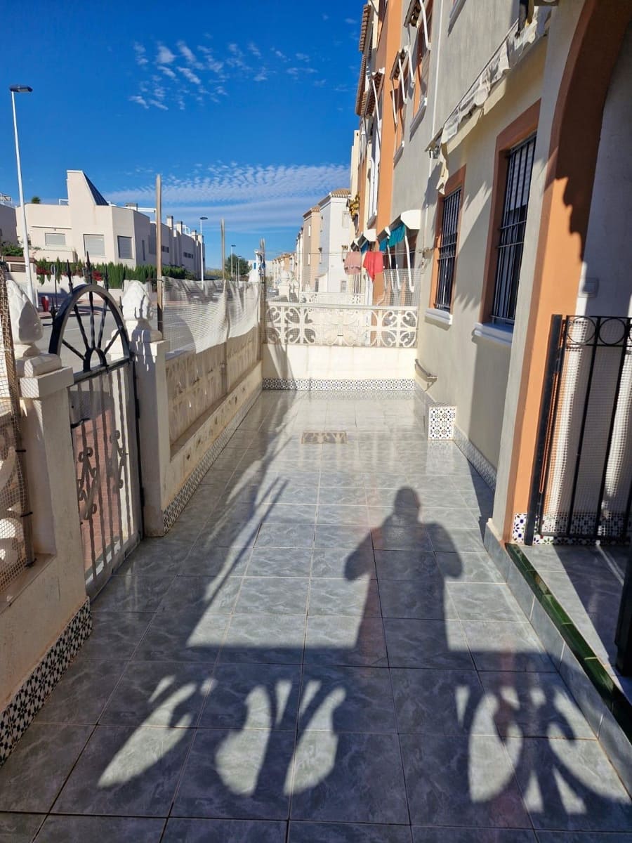 2 quarto Apartamento para venda em Torrevieja - 130 000 € (Ref: 9462162)