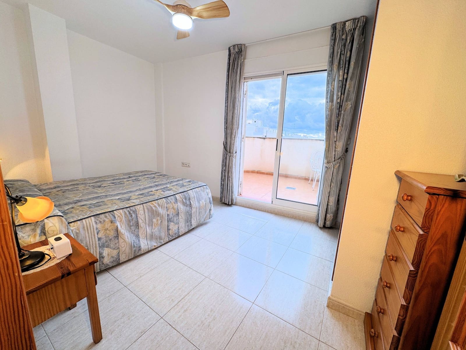 2 bedroom Flat for sale in Torrevieja with pool garage - € 129,900 (Ref: 9462166)