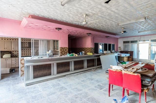 4 soveværelse Virksomhed til salg i Molins - Campaneta - San Bartolomé, Orihuela - € 150.000 (Ref: 9462168)