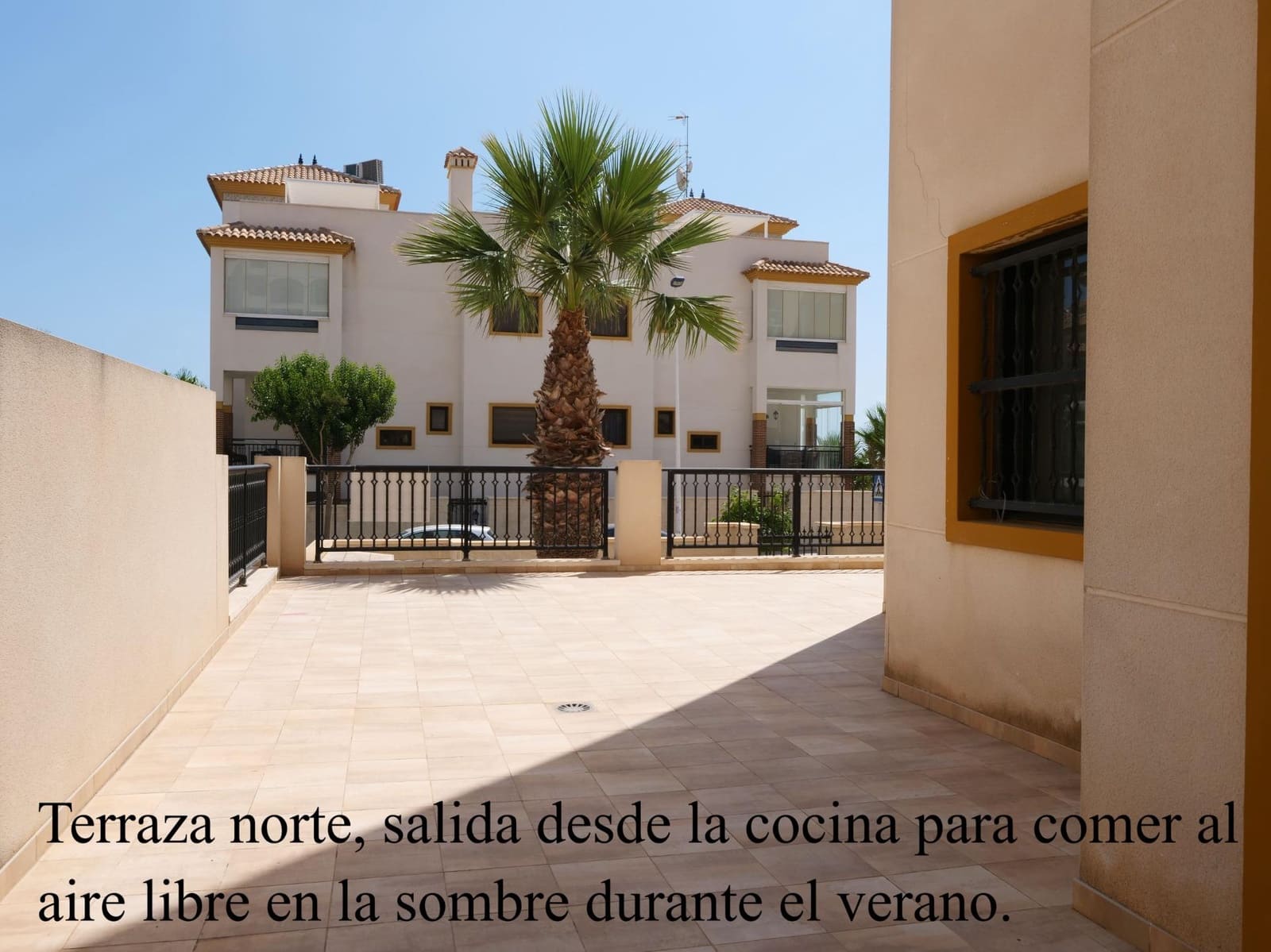 2 soveværelse Lejlighed til salg i Guardamar del Segura med swimmingpool - € 310.000 (Ref: 9462171)