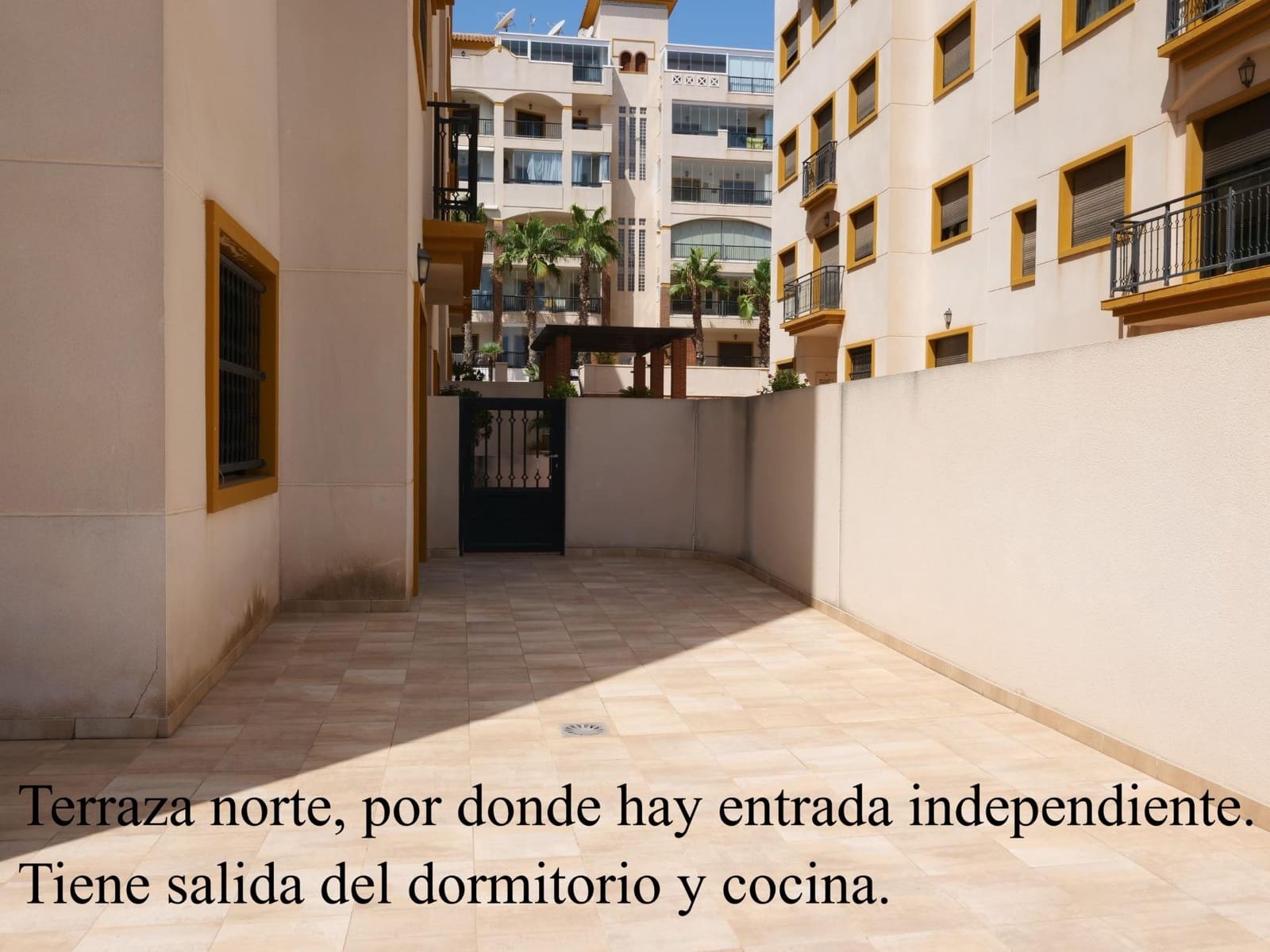 2 soveværelse Lejlighed til salg i Guardamar del Segura med swimmingpool - € 310.000 (Ref: 9462171)