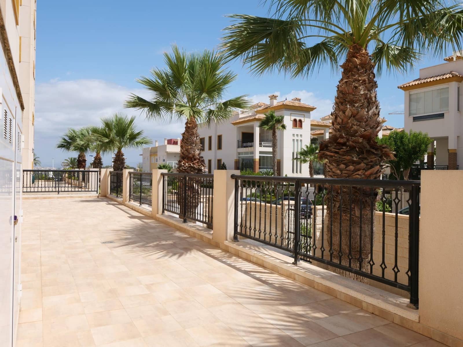 2 soveværelse Lejlighed til salg i Guardamar del Segura med swimmingpool - € 310.000 (Ref: 9462171)