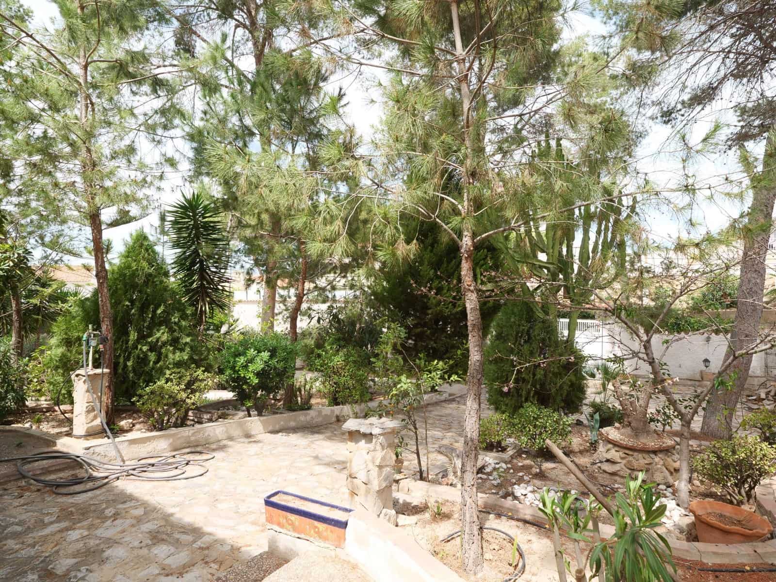 6 sypialnia Willa na sprzedaż w Los Balcones z basenem garażem - 499 000 € (Ref: 9462172)