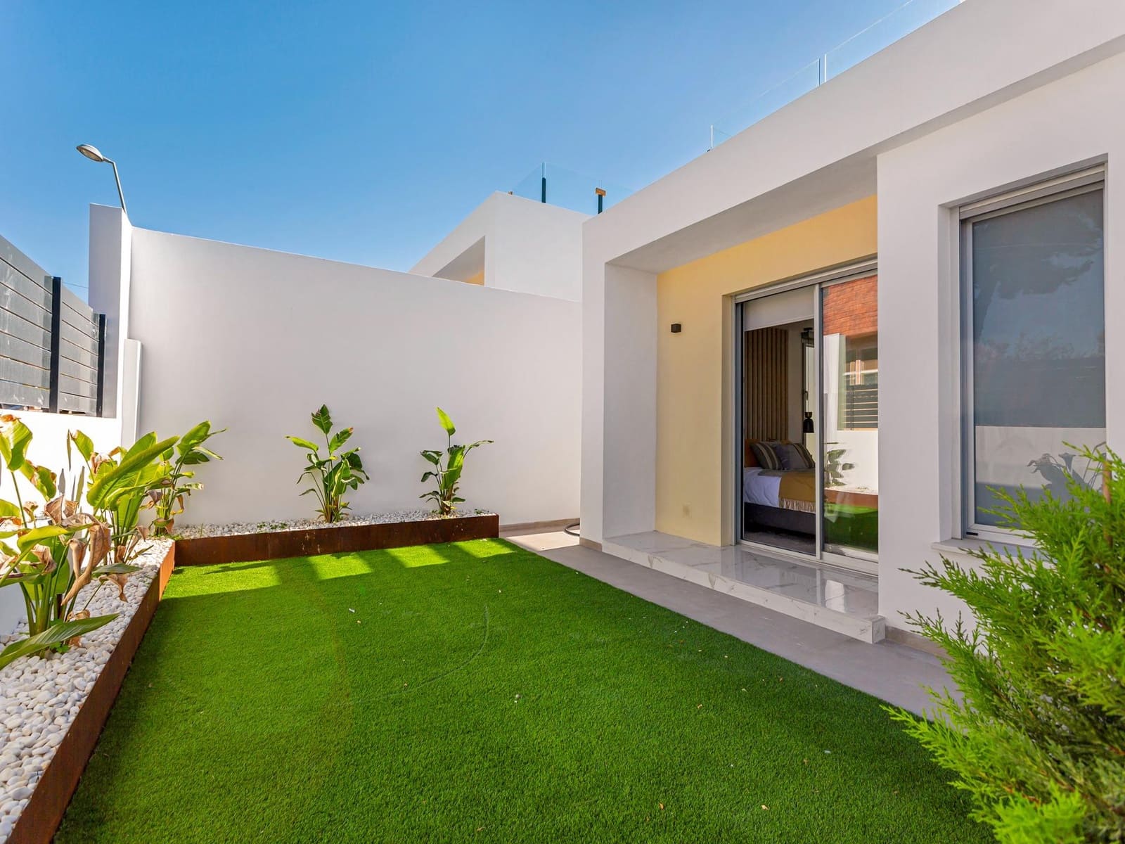 3 Zimmer Villa zu verkaufen in Torrevieja mit Pool Garage - 700.000 € (Ref: 9462173)