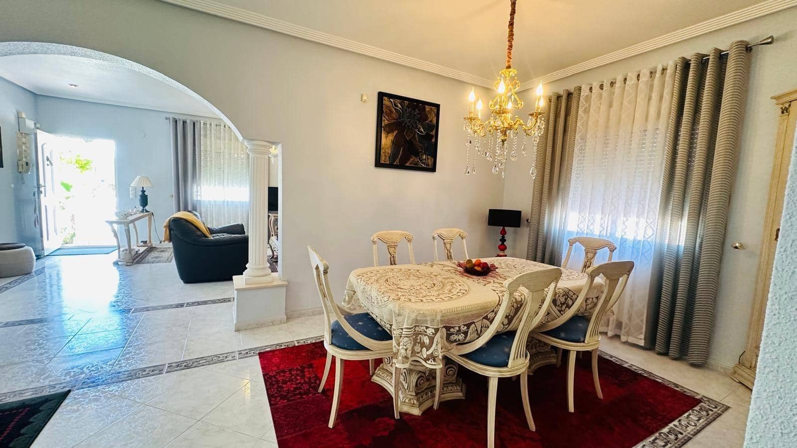 3 sovrum Villa till salu i Torrevieja med pool - 780 000 € (Ref: 9462174)