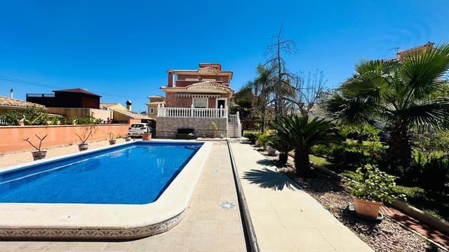 3 sovrum Villa till salu i Los Balcones - Los Altos, Torrevieja med pool - 780 000 € (Ref: 9462174)