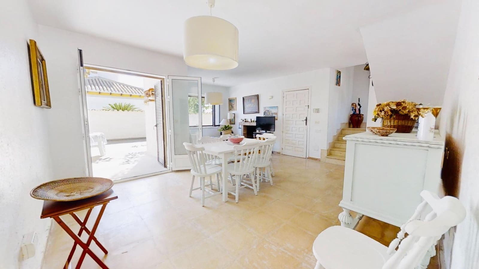 4 bedroom Villa for sale in Cabo Roig with garage - € 799,000 (Ref: 9462175)