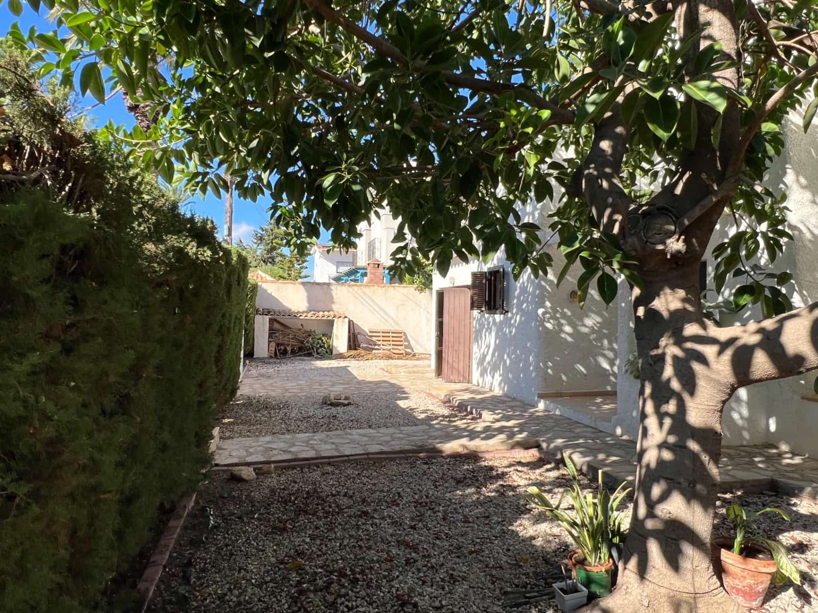 4 bedroom Villa for sale in Cabo Roig with garage - € 799,000 (Ref: 9462175)