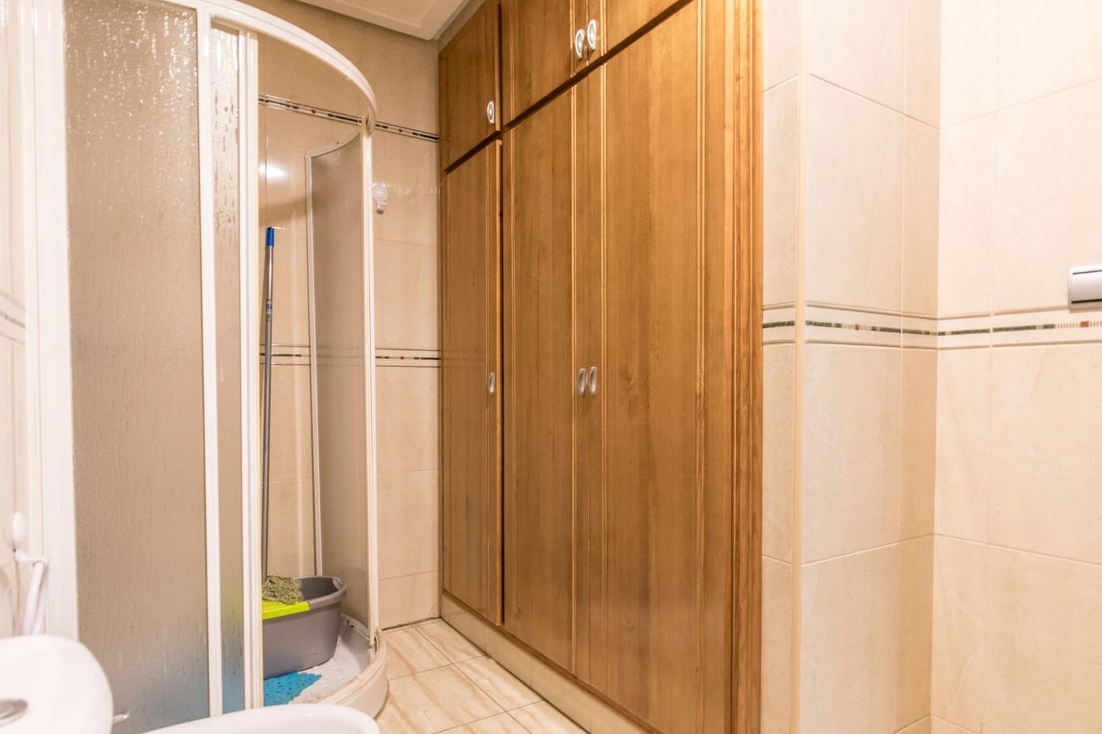 Erhverv til salg i Almoradi - € 73.000 (Ref: 9462186)