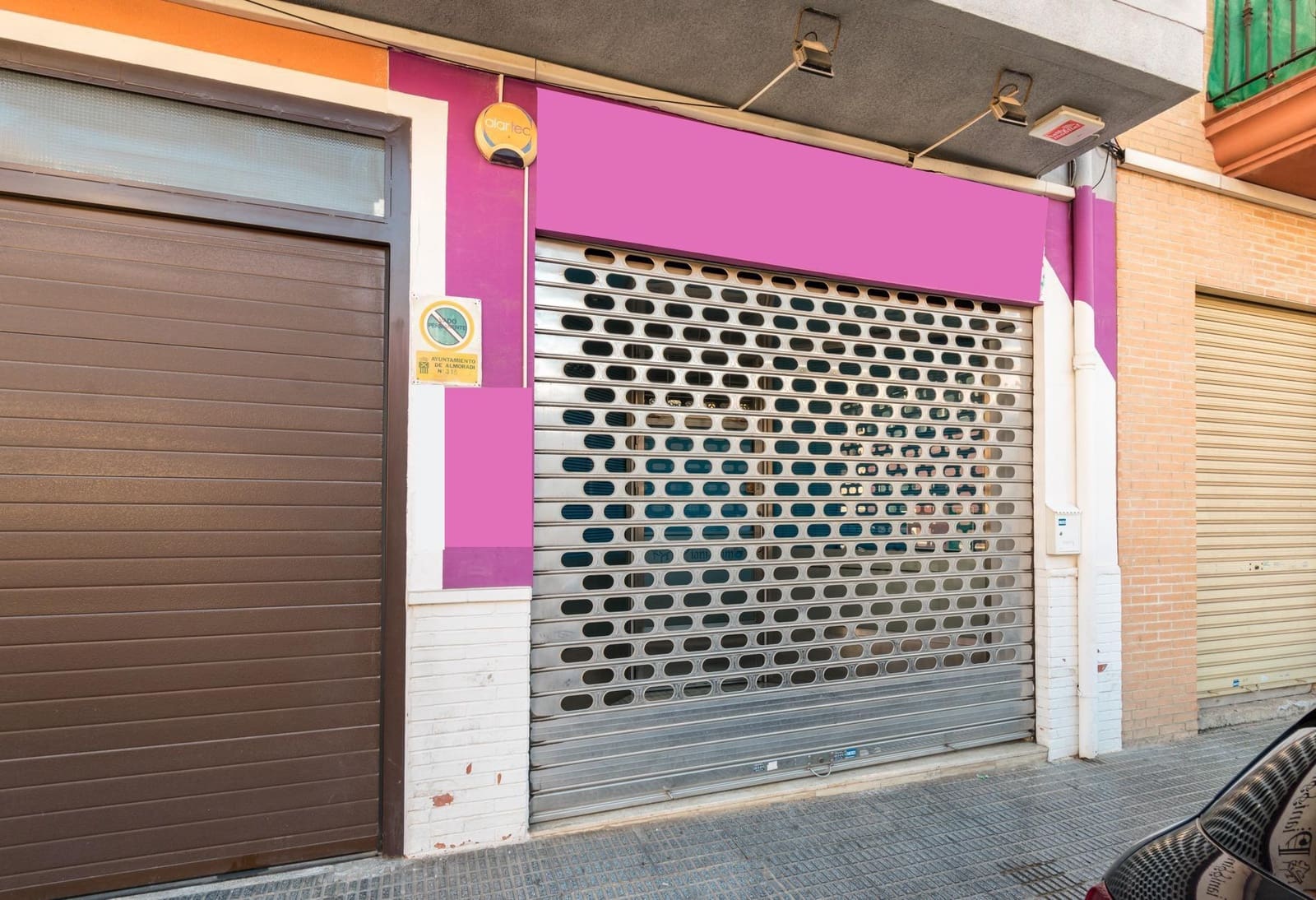 Erhverv til salg i Almoradi - € 73.000 (Ref: 9462186)