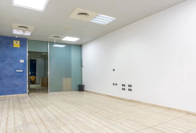 Commercieel te koop in Almoradí - € 65.000 (Ref: 9462186)