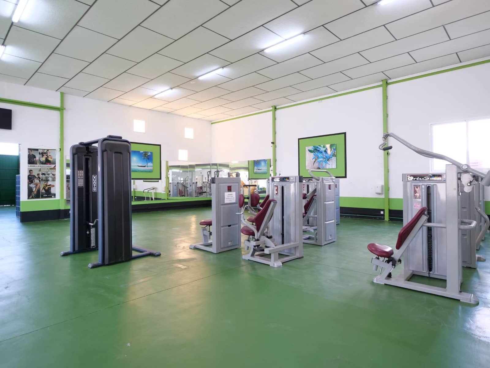 Business for sale in Almoradi - € 725,000 (Ref: 9462188)