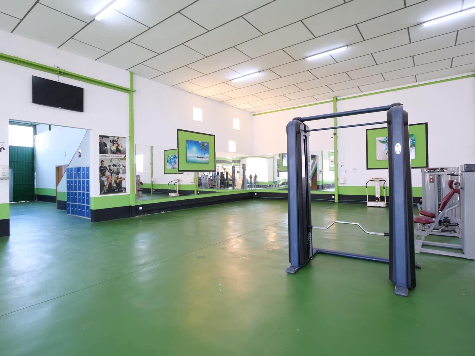 Business for sale in Almoradi - € 725,000 (Ref: 9462188)