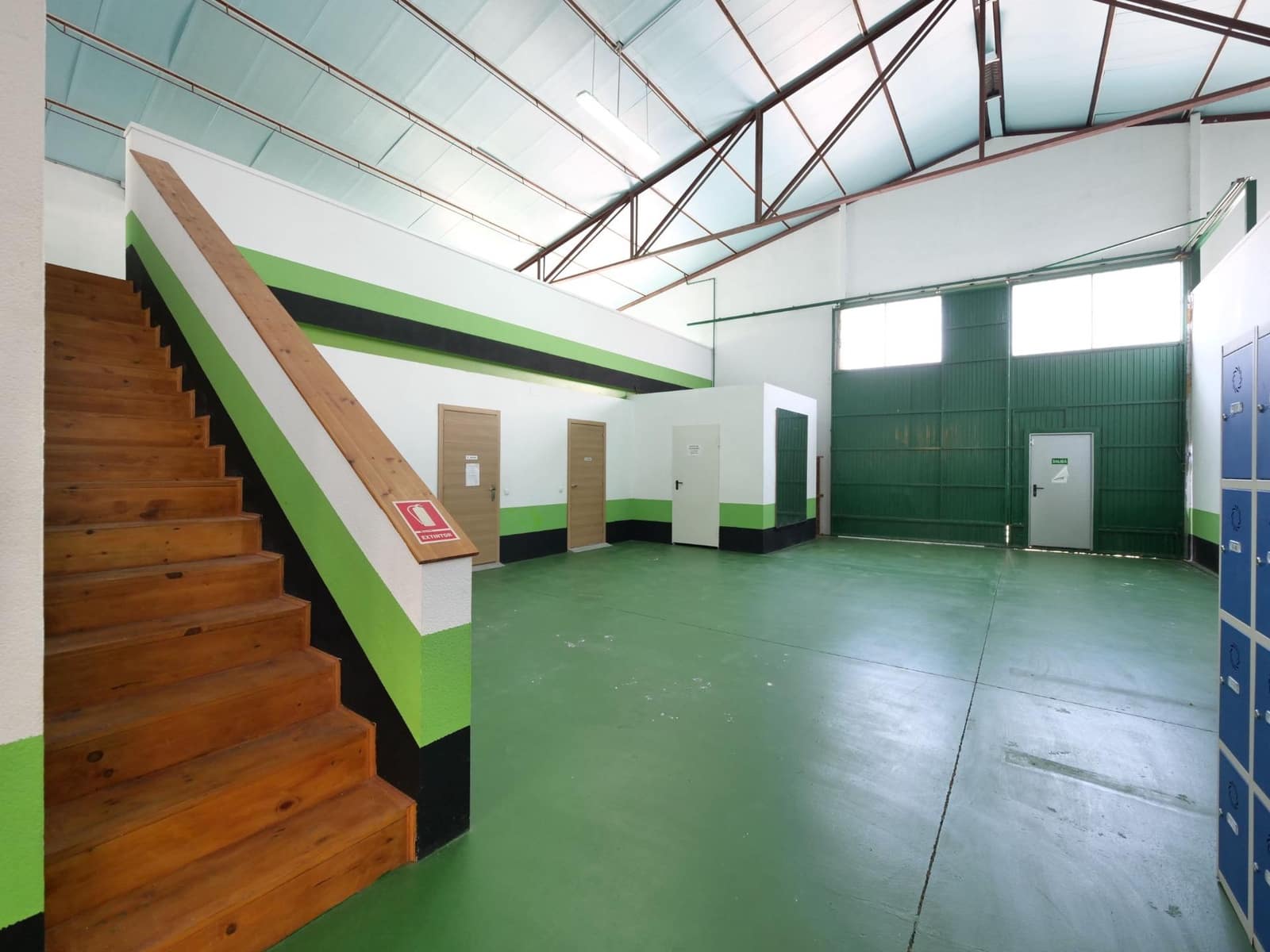 Business for sale in Almoradi - € 725,000 (Ref: 9462188)