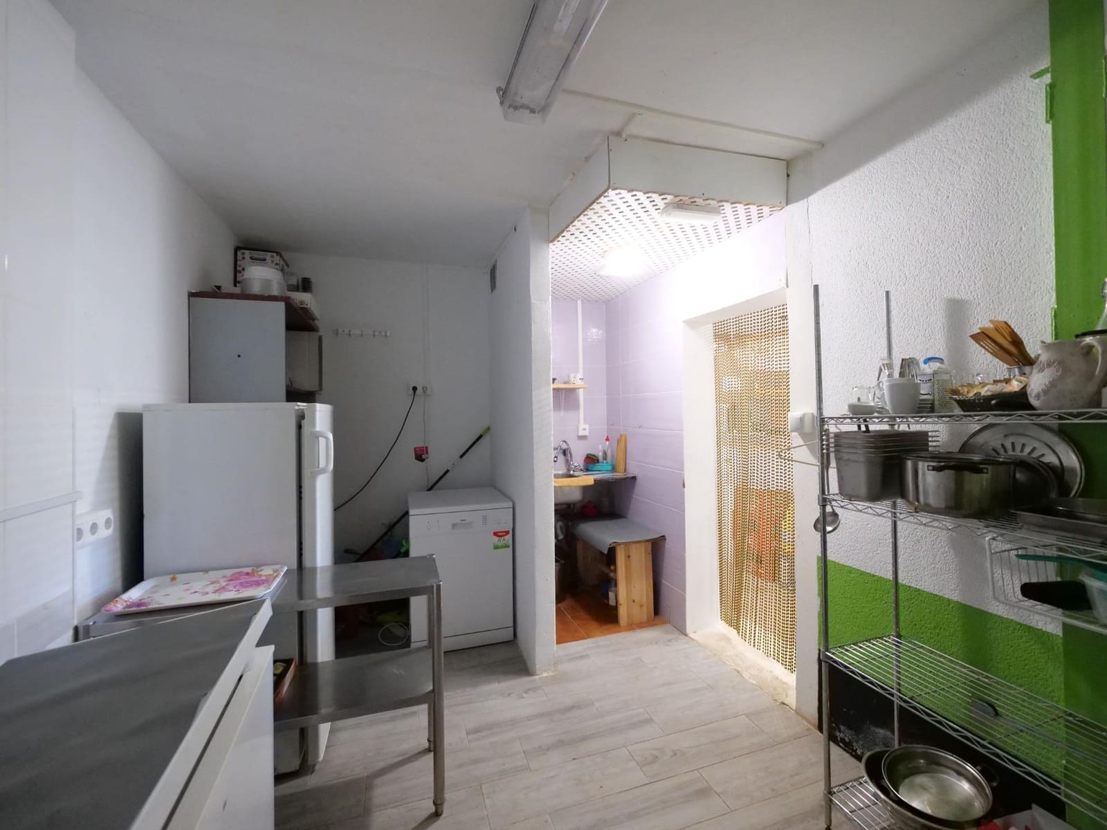 Business for sale in Almoradi - € 725,000 (Ref: 9462188)