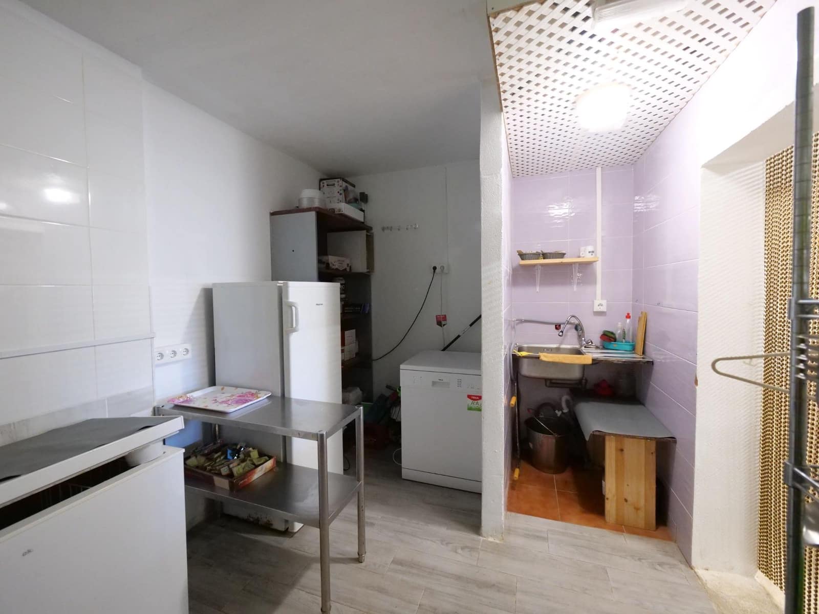 Business for sale in Almoradi - € 725,000 (Ref: 9462188)