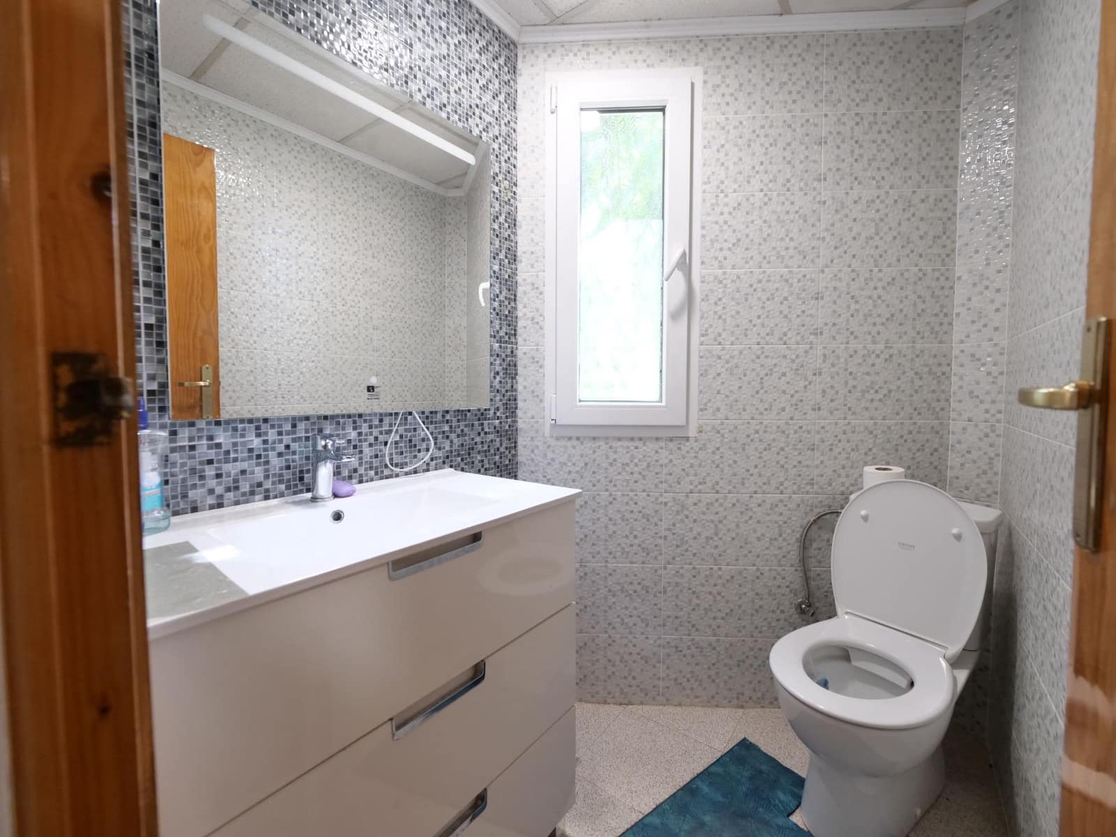 Business for sale in Almoradi - € 725,000 (Ref: 9462188)