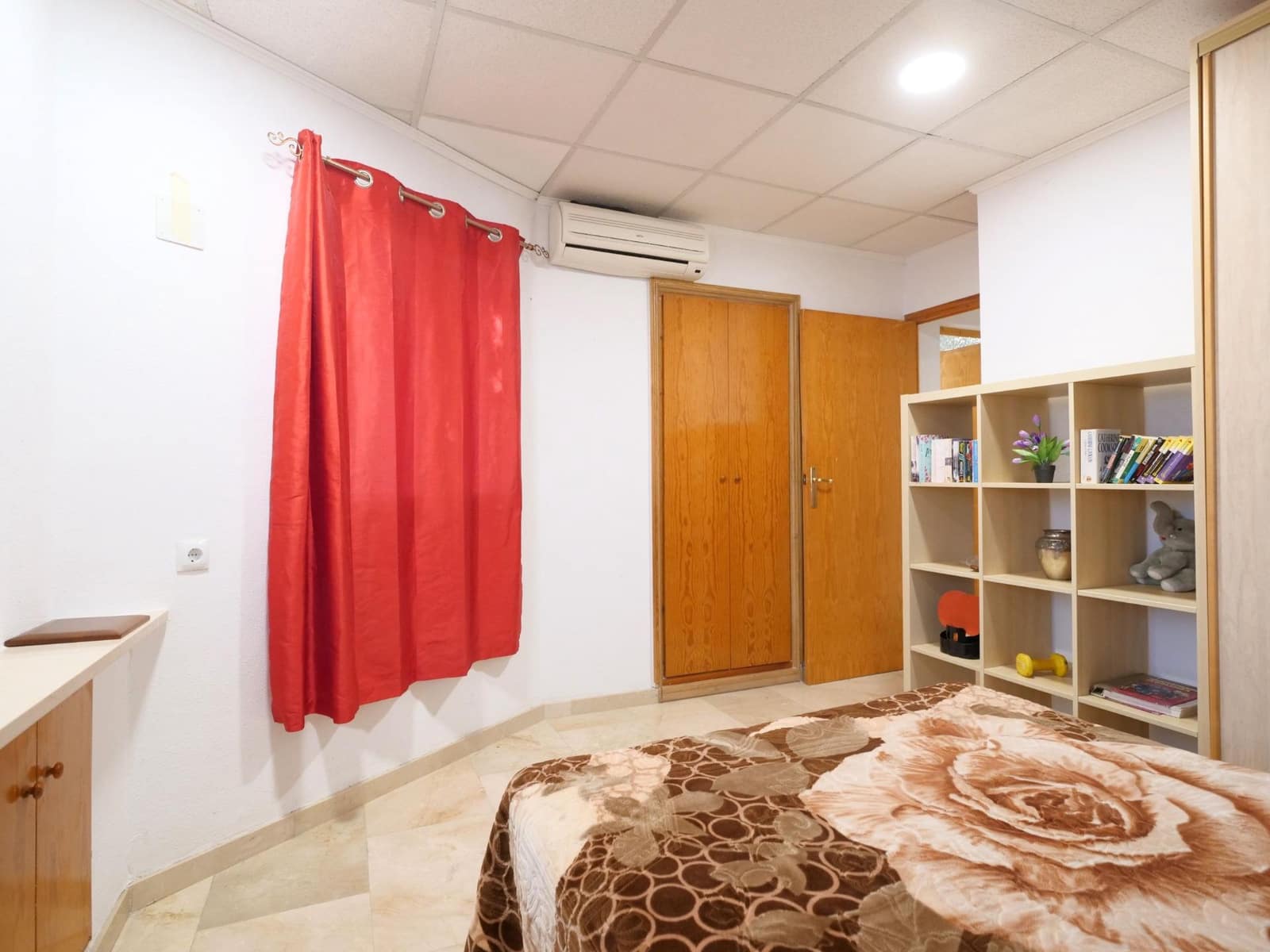 Business for sale in Almoradi - € 725,000 (Ref: 9462188)