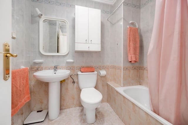 2 quarto Apartamento para venda em Avenida Habaneras - Curva de Palangre, Torrevieja - 147 410 € (Ref: 9462190)