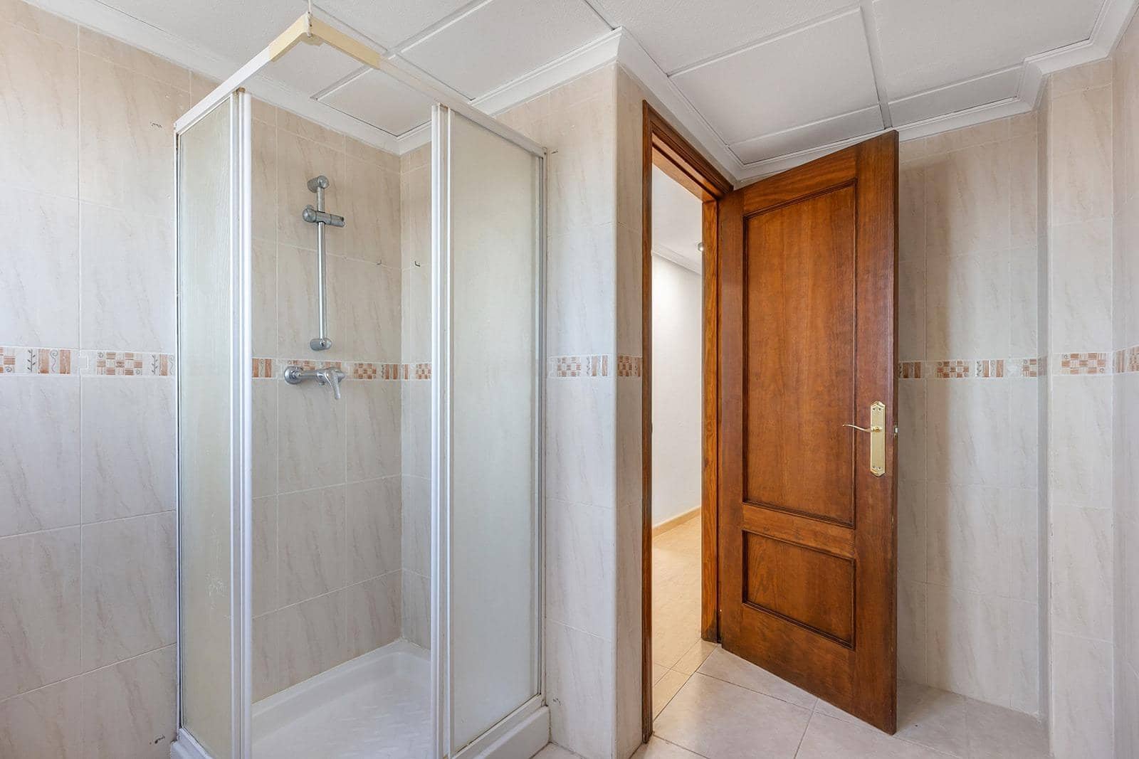 5 bedroom Villa for sale in Rojales with pool - € 449,000 (Ref: 9462192)