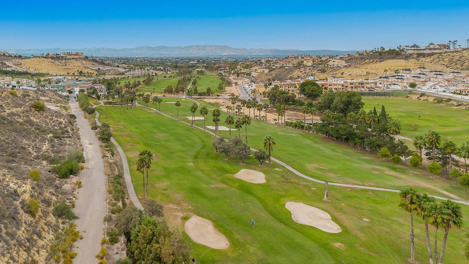 5 bedroom Villa for sale in Rojales with pool - € 449,000 (Ref: 9462192)