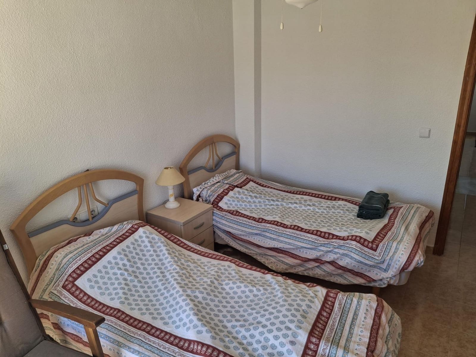 2 makuuhuone Huoneisto myytävänä paikassa El Limonar mukana uima-altaan - 129 990 € (Ref: 9462193)