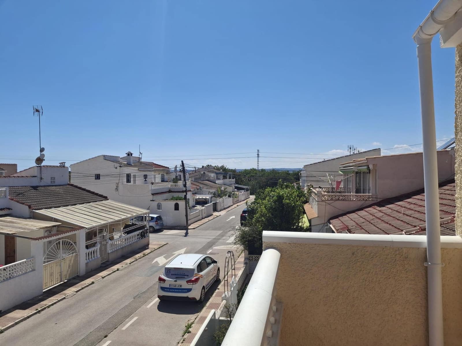 2 makuuhuone Huoneisto myytävänä paikassa El Limonar mukana uima-altaan - 129 990 € (Ref: 9462193)