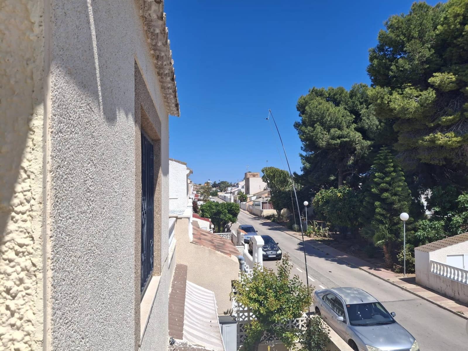 2 makuuhuone Huoneisto myytävänä paikassa El Limonar mukana uima-altaan - 129 990 € (Ref: 9462193)