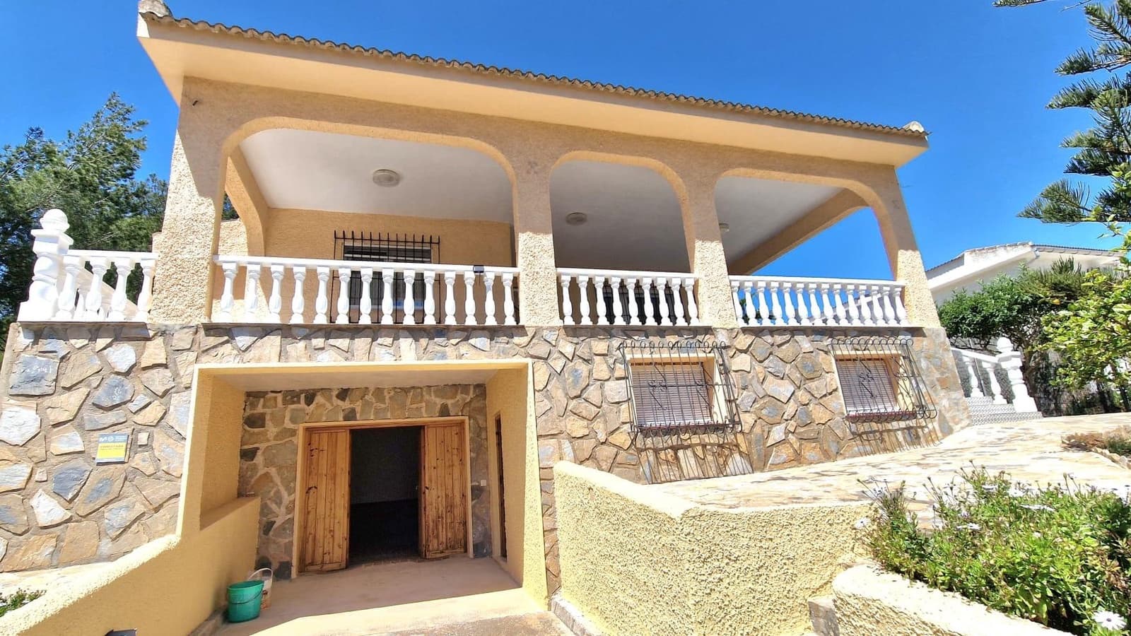 3 soverom Villa til salgs i Torrevieja med garasje - € 430 000 (Ref: 9462194)