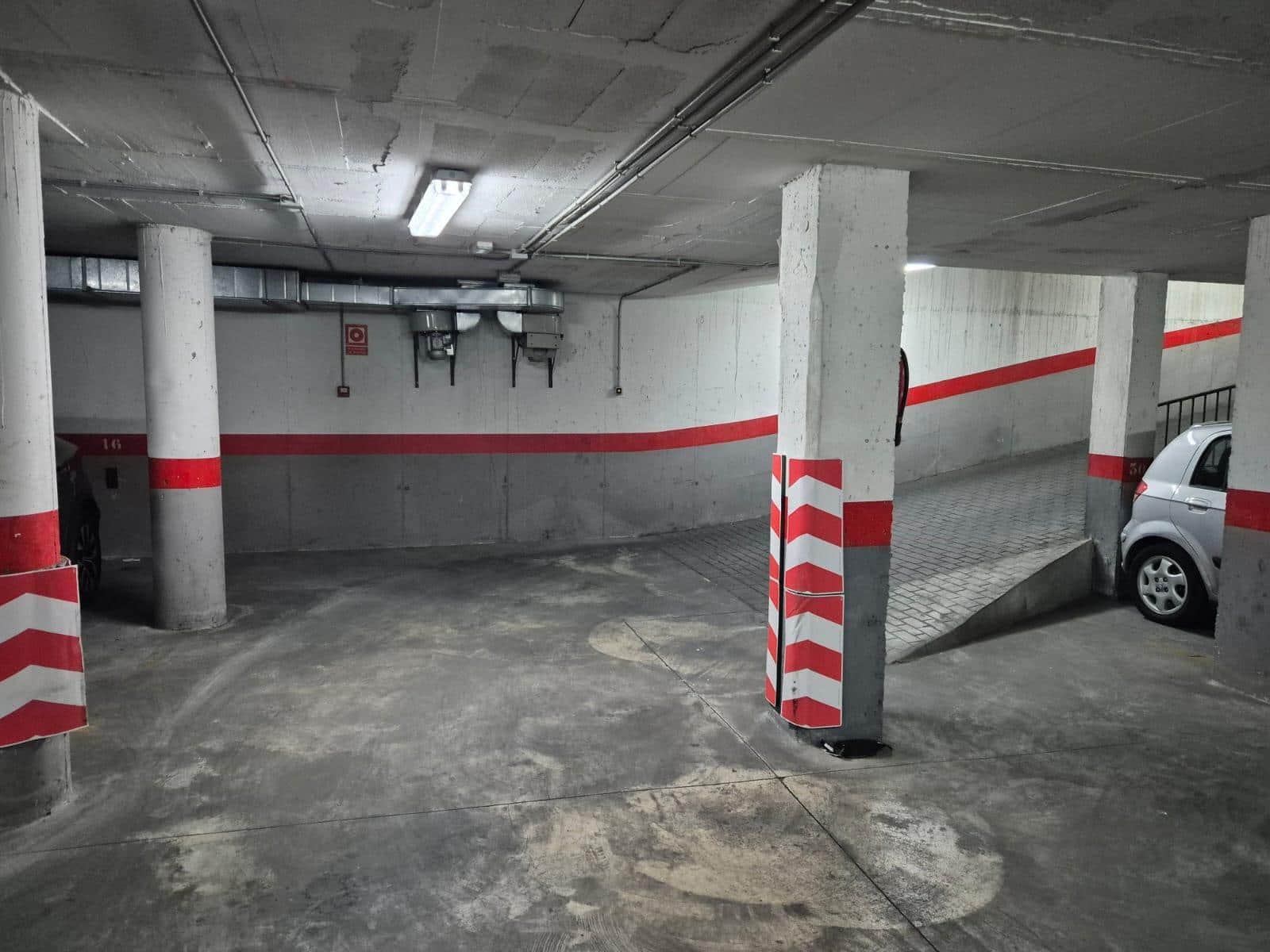 Garaje en Torrevieja en venta - 13.900 € (Ref: 9462195)