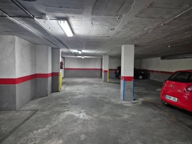 Garaje en Centro, Torrevieja en venta - 13.900 € (Ref: 9462195)