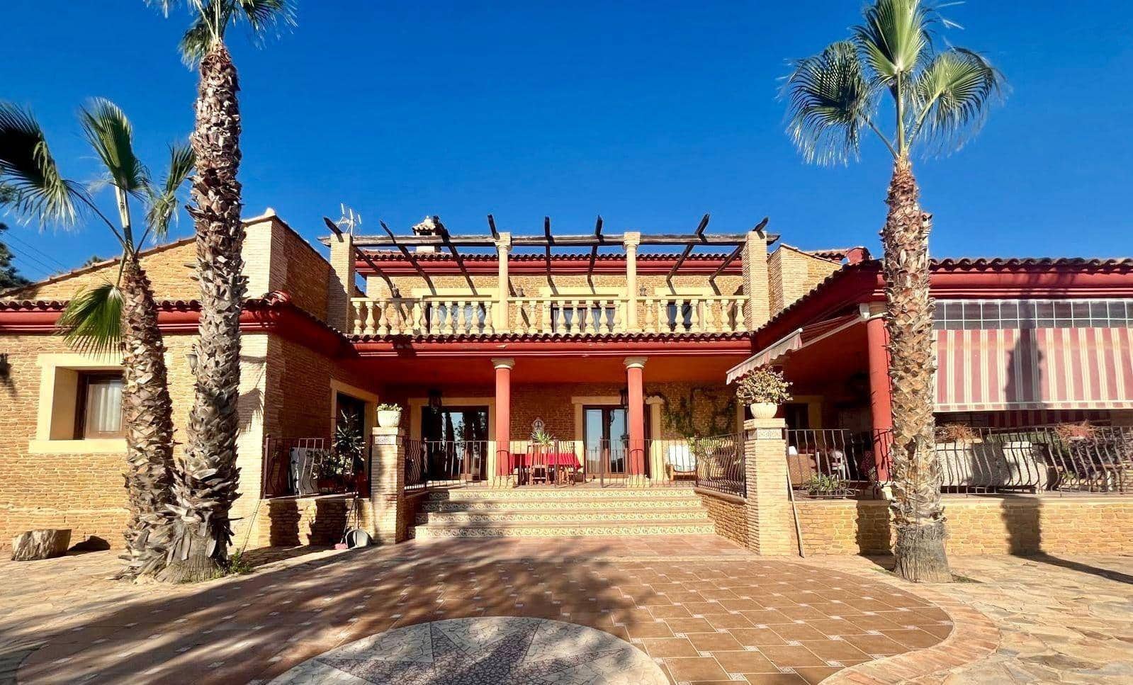 4 bedroom Villa for sale in Los Montesinos with pool - € 780,000 (Ref: 9462197)