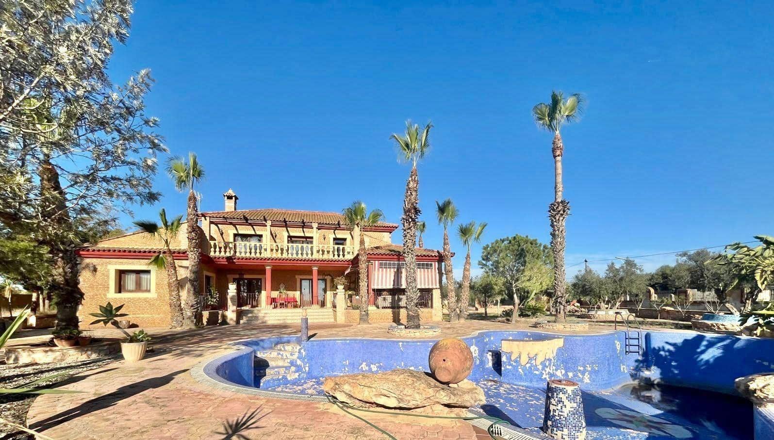 4 bedroom Villa for sale in Los Montesinos with pool - € 780,000 (Ref: 9462197)