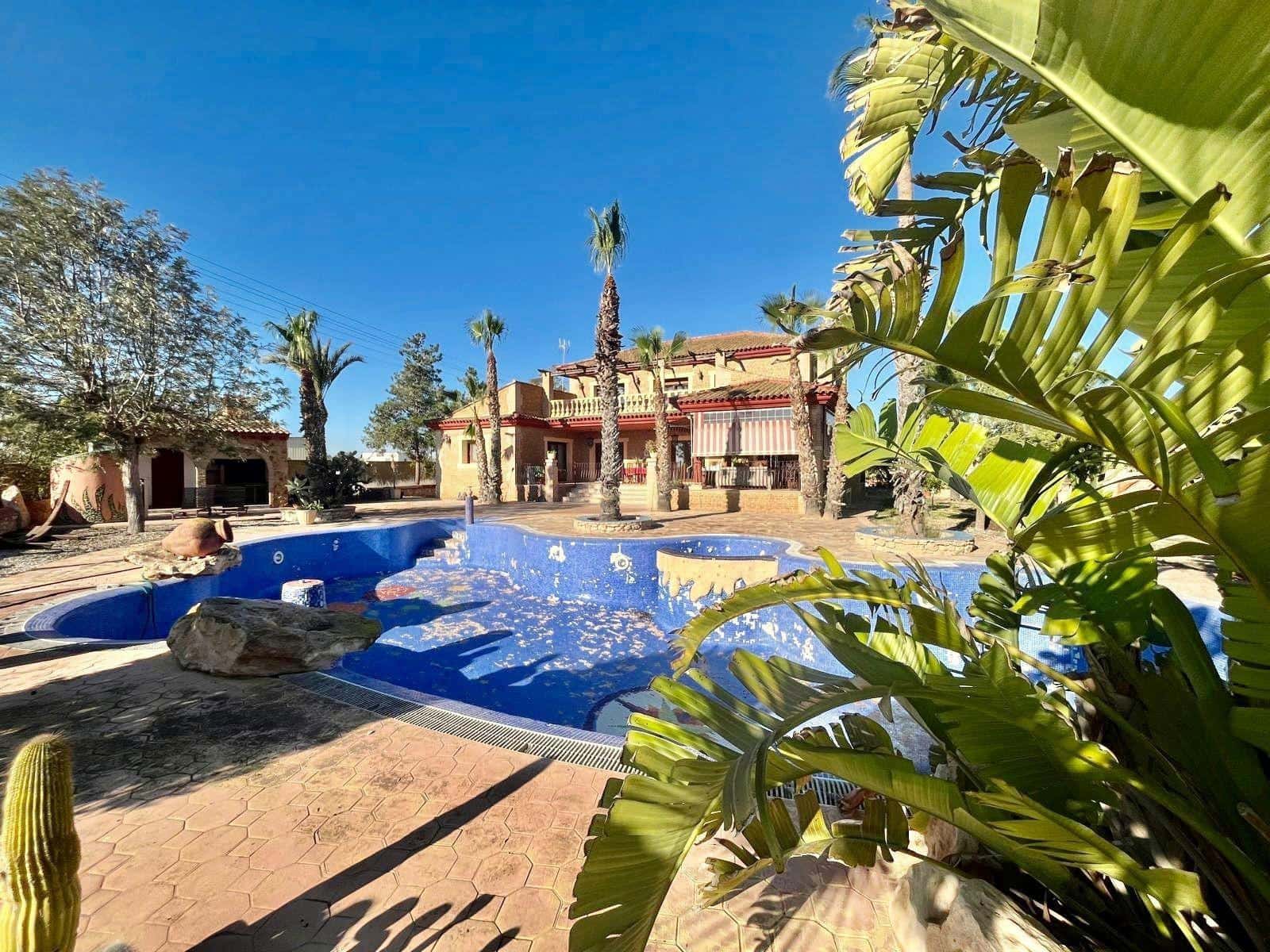 4 bedroom Villa for sale in Los Montesinos with pool - € 780,000 (Ref: 9462197)