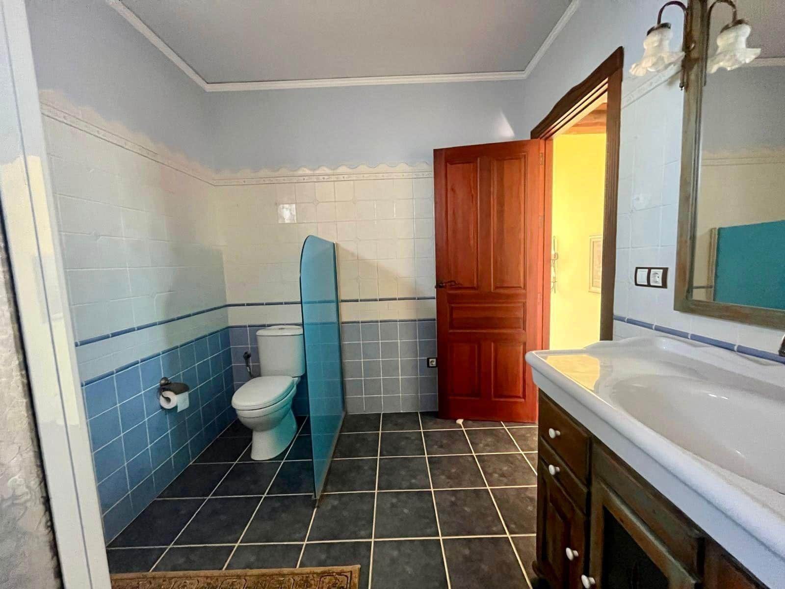 4 bedroom Villa for sale in Los Montesinos with pool - € 780,000 (Ref: 9462197)