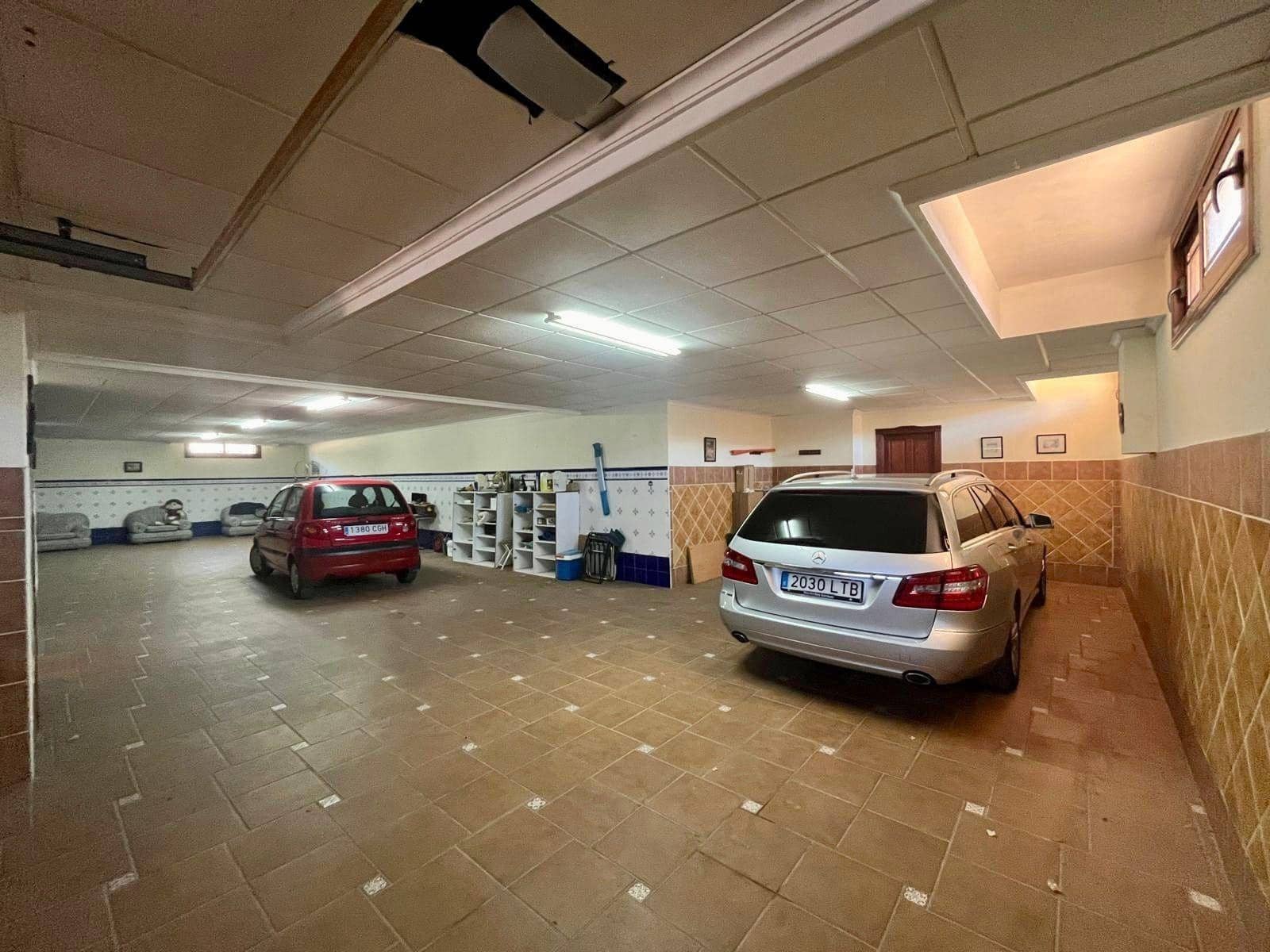 4 bedroom Villa for sale in Los Montesinos with pool - € 780,000 (Ref: 9462197)