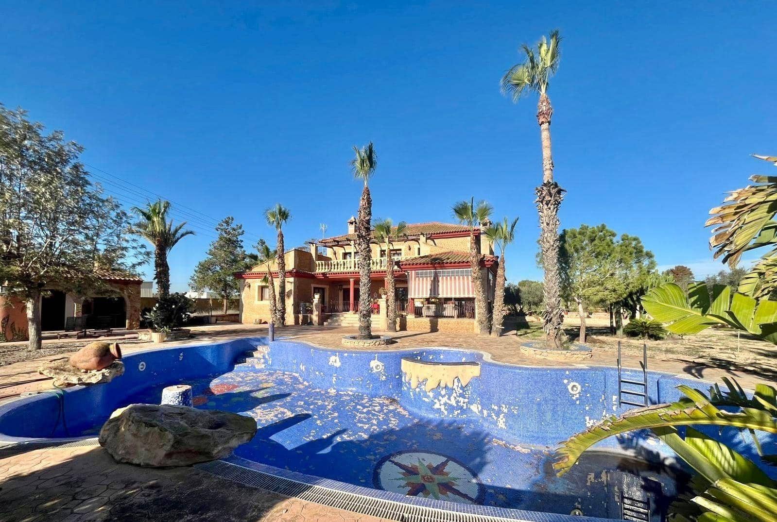 4 bedroom Villa for sale in Los Montesinos with pool - € 780,000 (Ref: 9462197)