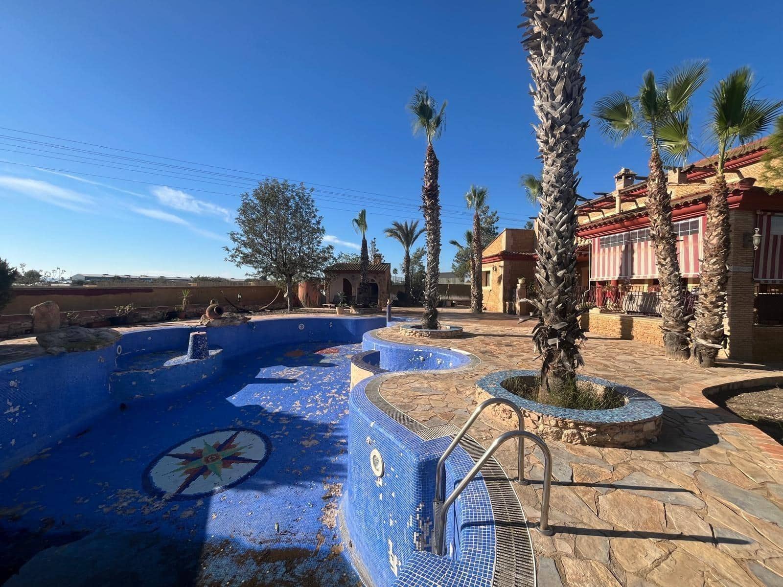 4 bedroom Villa for sale in Los Montesinos with pool - € 780,000 (Ref: 9462197)