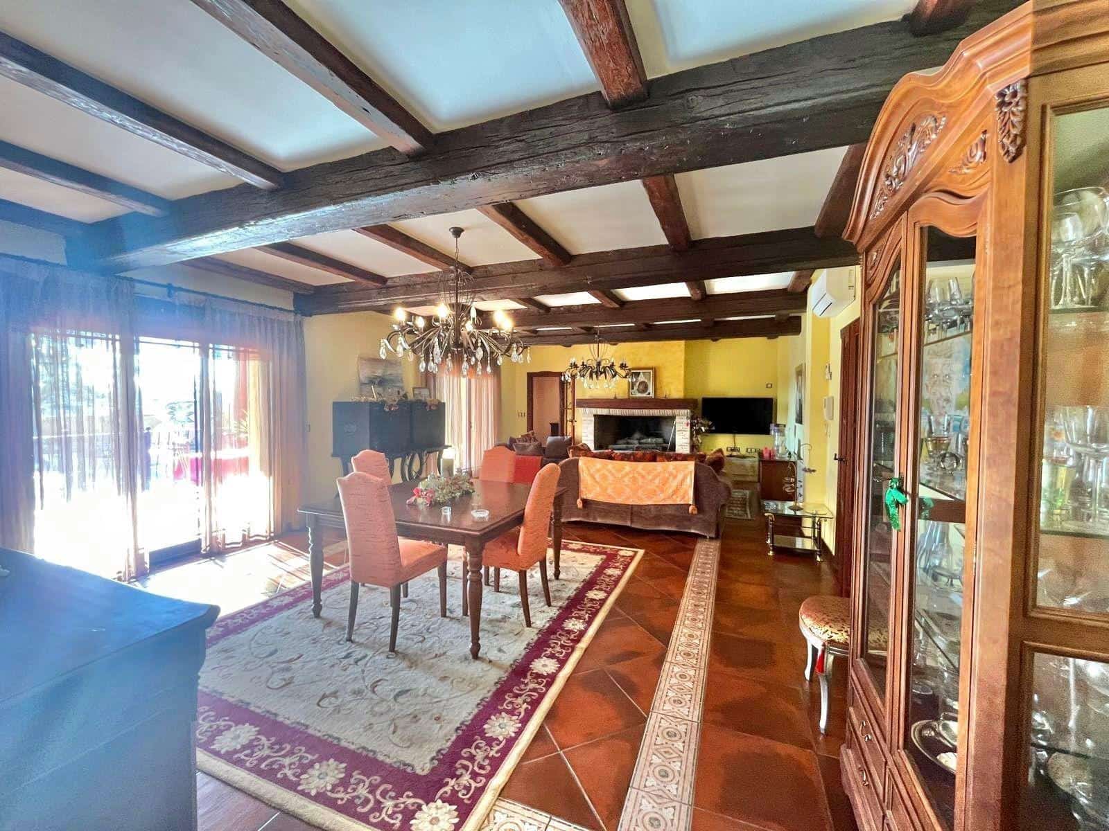 4 bedroom Villa for sale in Los Montesinos with pool - € 780,000 (Ref: 9462197)