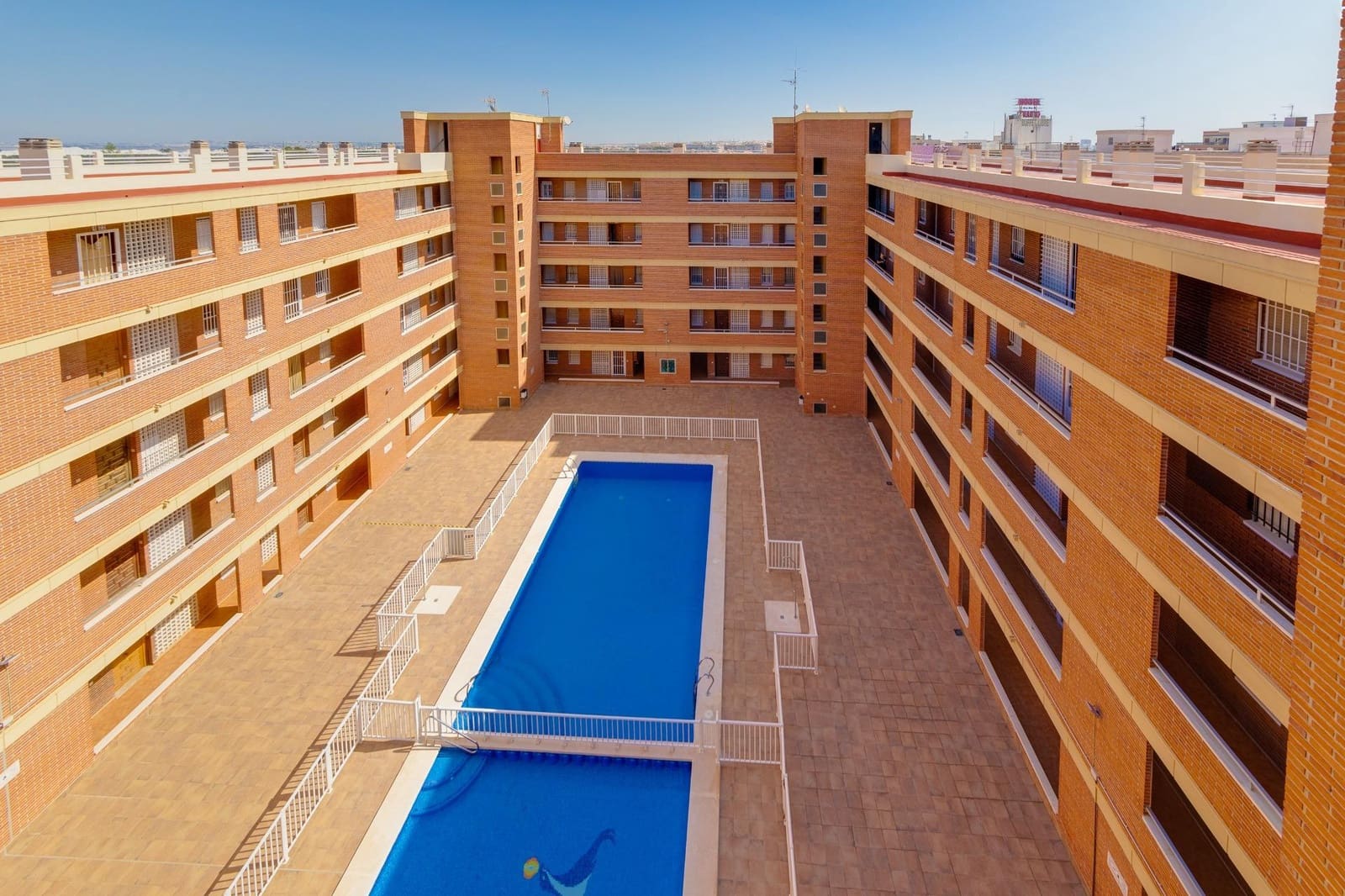 2 bedroom Apartment for sale in Torrevieja with pool - € 119,500 (Ref: 9462198)