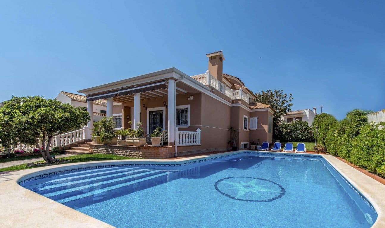 6 sovrum Villa till salu i La Mata med pool garage - 1 000 000 € (Ref: 9462201)