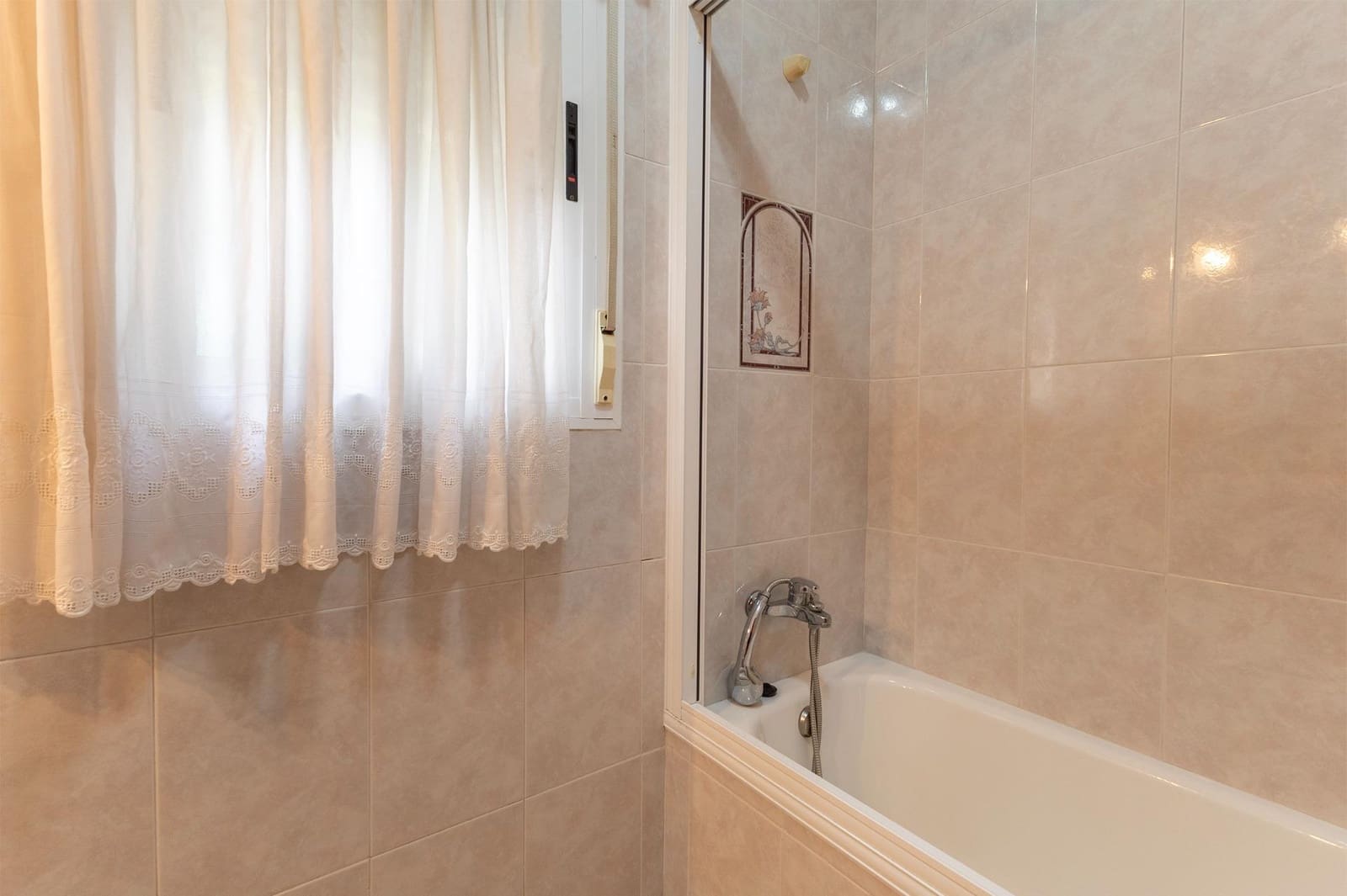 5 soveværelse Villa til salg i Rojales med swimmingpool garage - € 649.000 (Ref: 9462206)