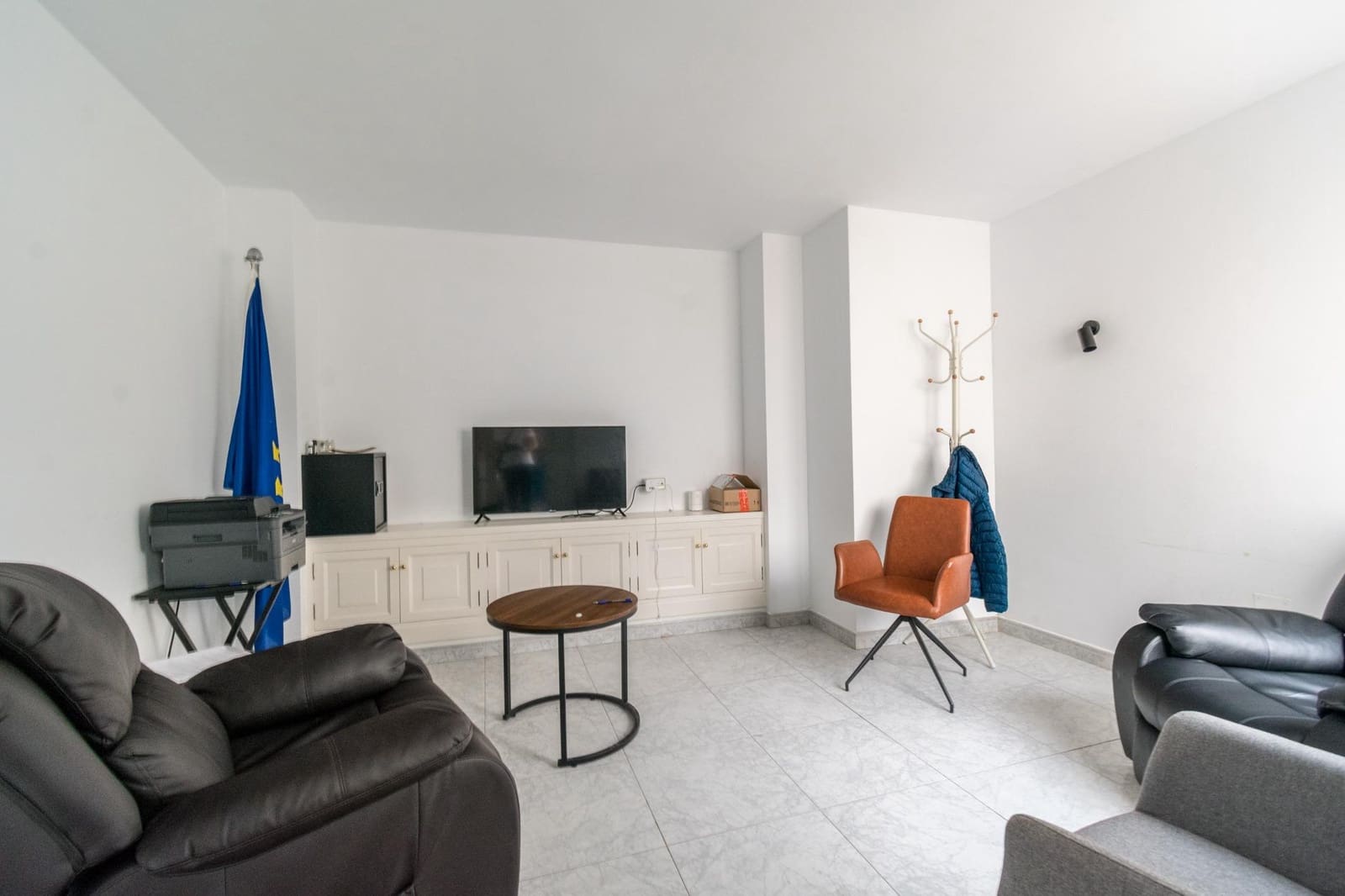 1 camera da letto Commerciale in vendita in Torrevieja con garage - 240.000 € (Rif: 9462209)