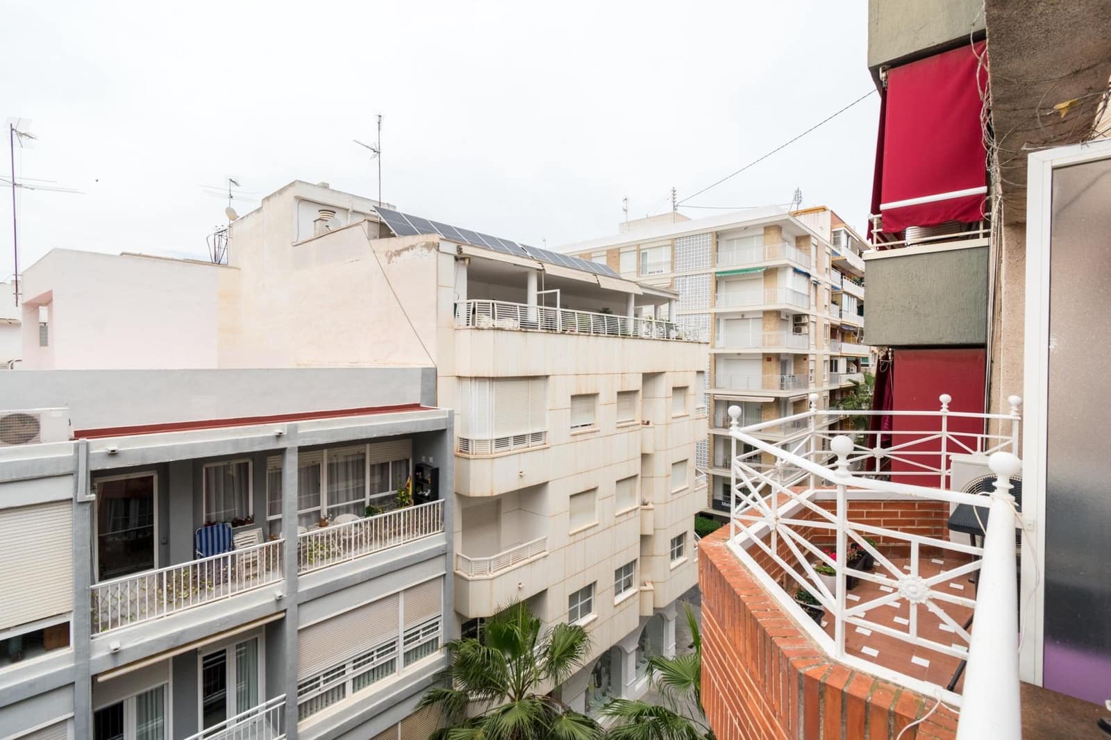 1 camera da letto Commerciale in vendita in Torrevieja con garage - 240.000 € (Rif: 9462209)