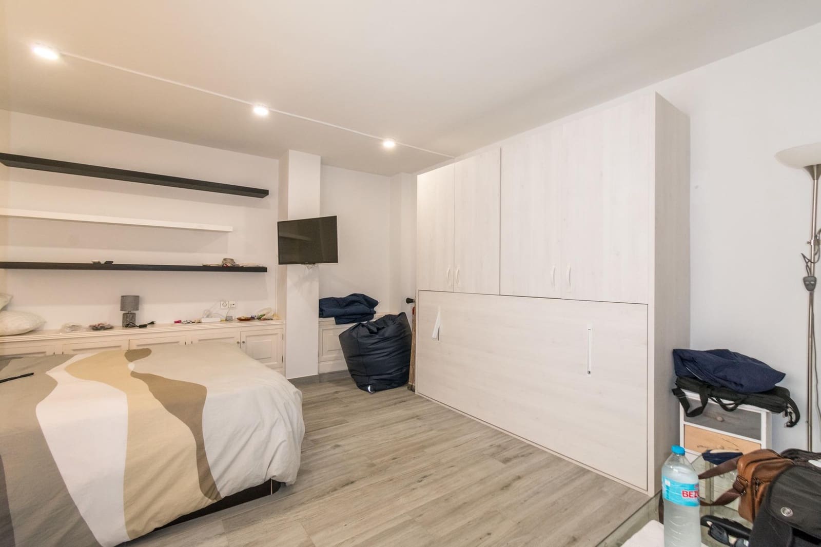 1 camera da letto Commerciale in vendita in Torrevieja con garage - 240.000 € (Rif: 9462209)