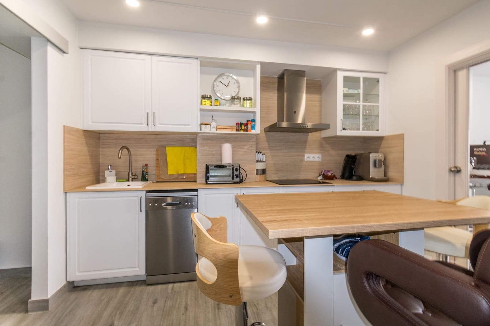 1 camera da letto Commerciale in vendita in Torrevieja con garage - 240.000 € (Rif: 9462209)