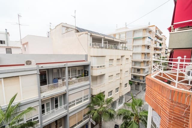 1 camera da letto Commerciale in vendita in Torrevieja con garage - 240.000 € (Rif: 9462209)